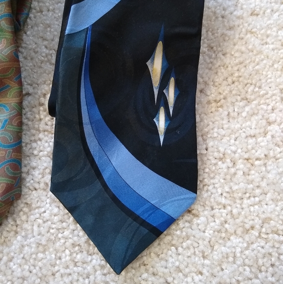 Lot 2 Men's 100% Silk Neck Tie - Picture 2 of 6